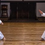 бойцы каратэ в стойках
