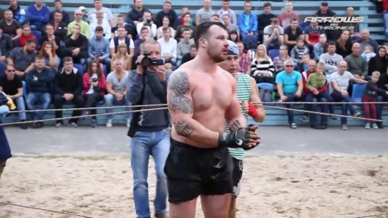 DUDY vs HUGE Navy SEALs Fighter