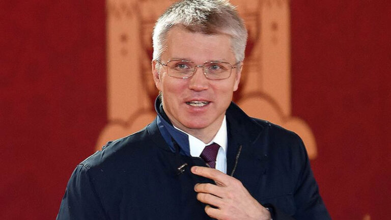 колобков